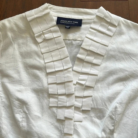 Jones New York Blouse - Picture 10 of 10